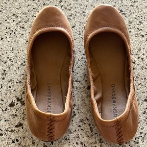Lucky Brand Emmie flats 7 1/2